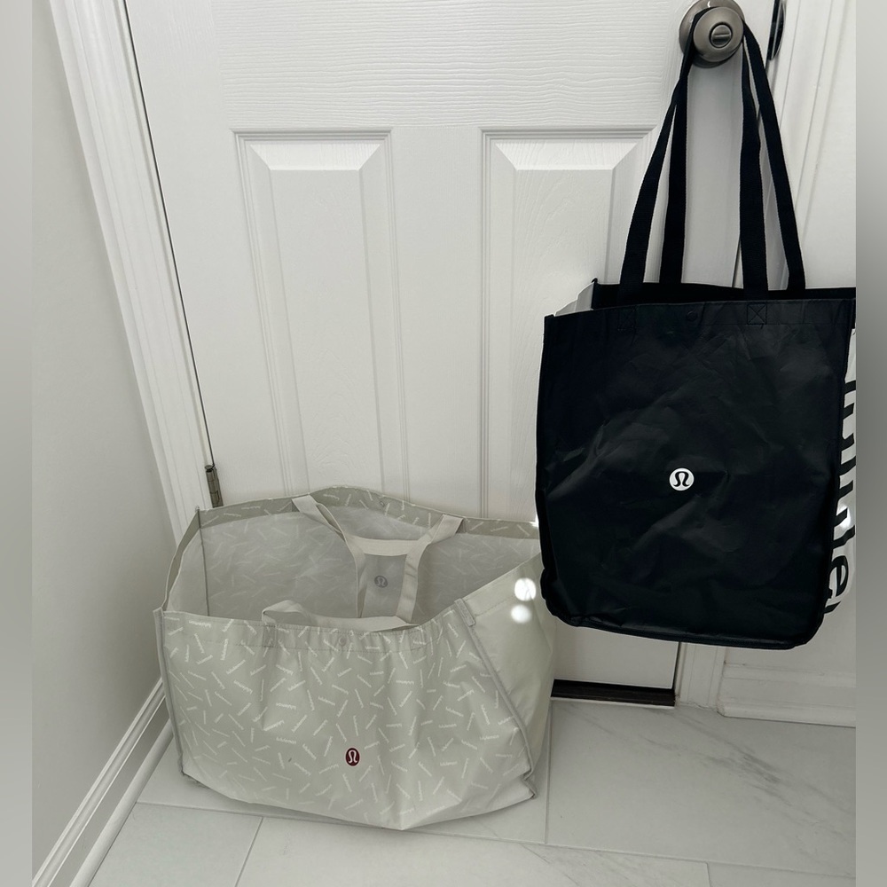 Lululemon Athletica Black and Cream Bags with Handles